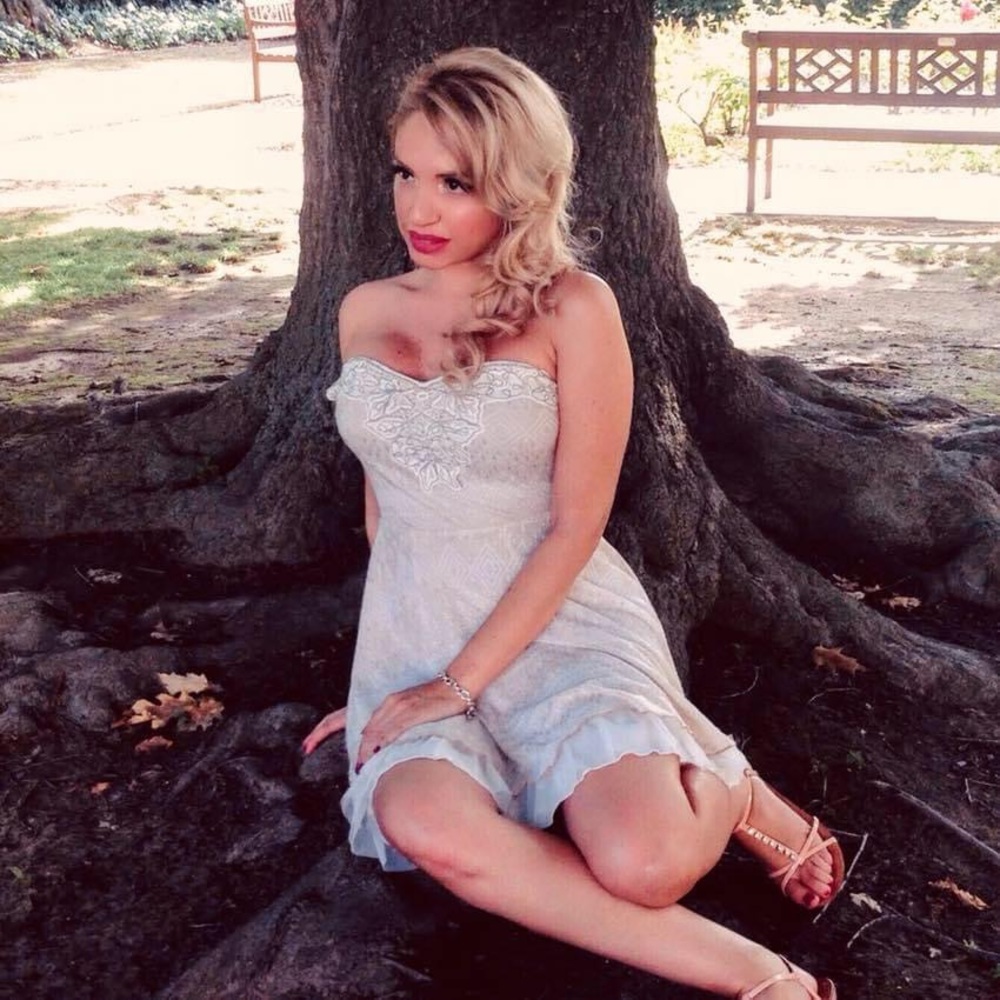 Free People: Sweetheart Neckline Dress